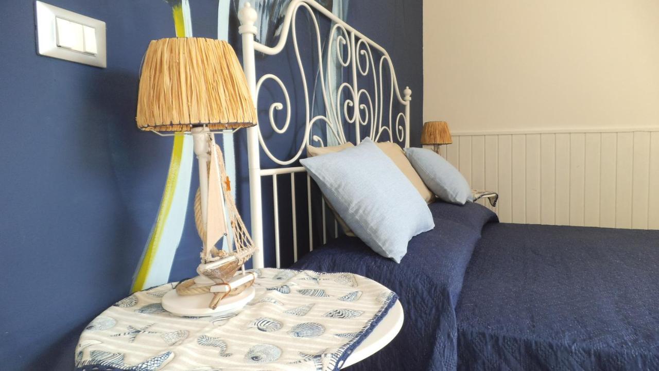 Holiday Rooms Ninfa Авола Екстериор снимка