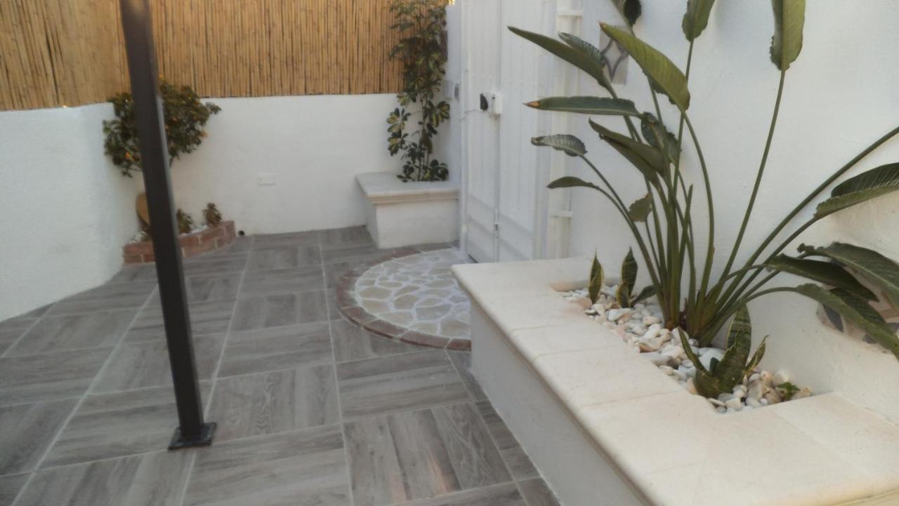 Holiday Rooms Ninfa Авола Екстериор снимка