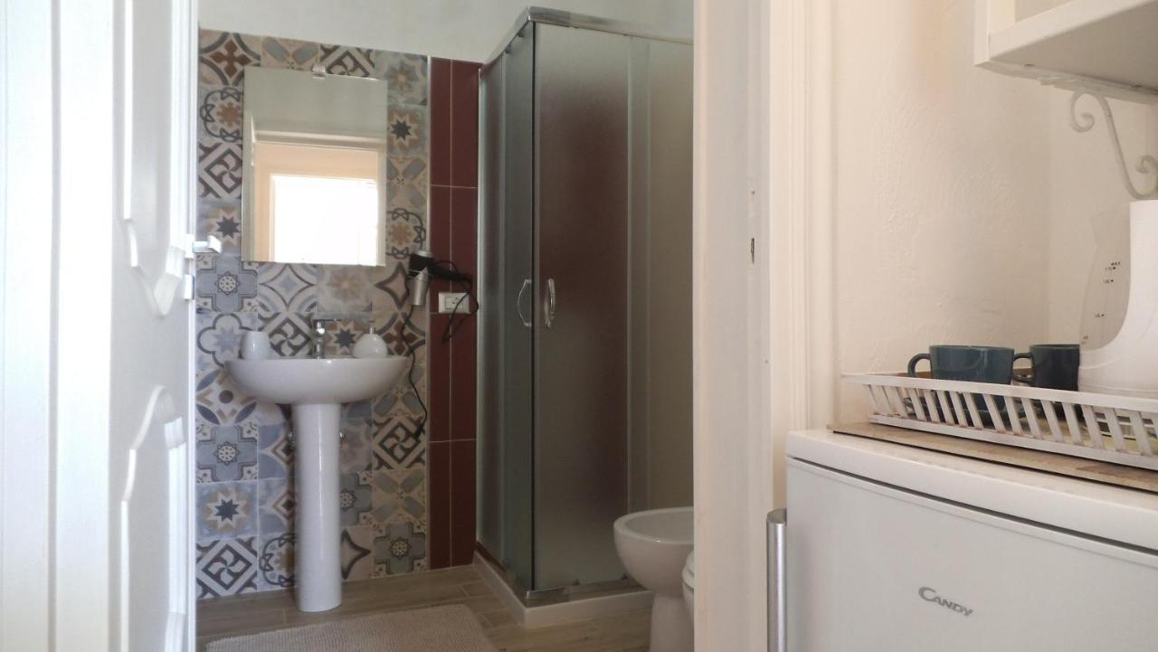 Holiday Rooms Ninfa Авола Екстериор снимка