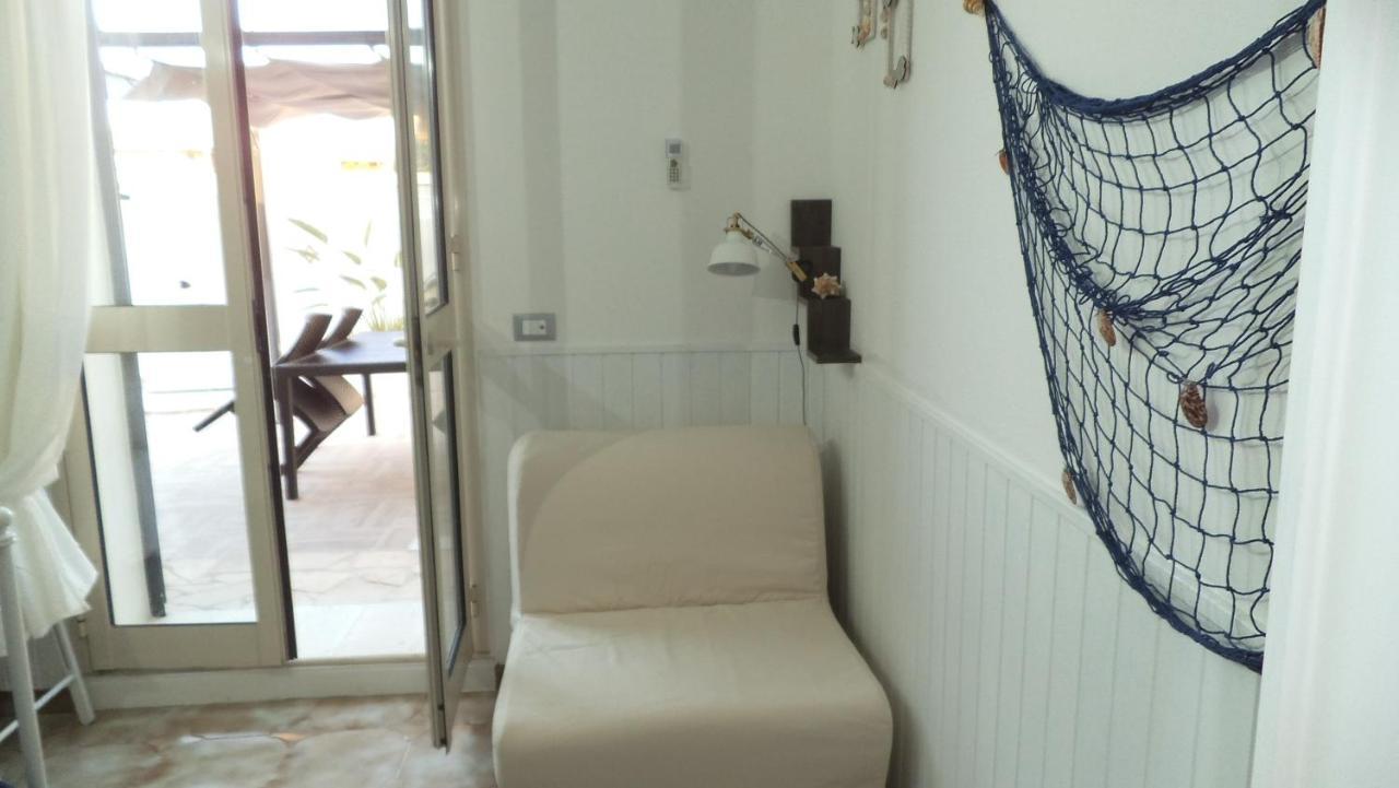 Holiday Rooms Ninfa Авола Екстериор снимка