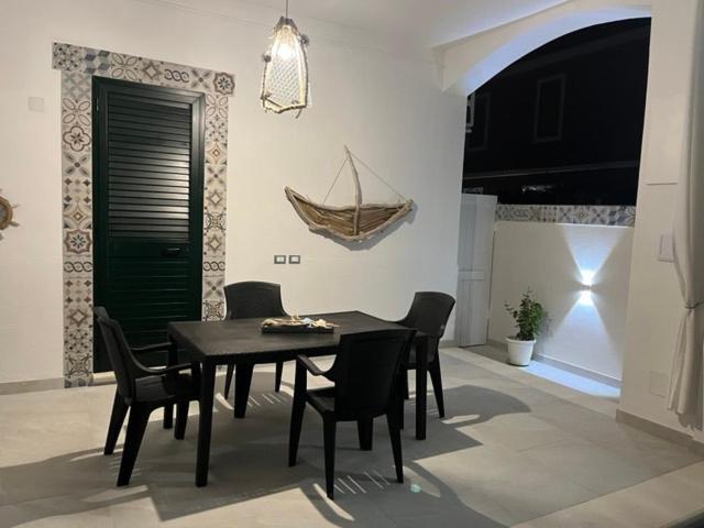 Holiday Rooms Ninfa Авола Екстериор снимка