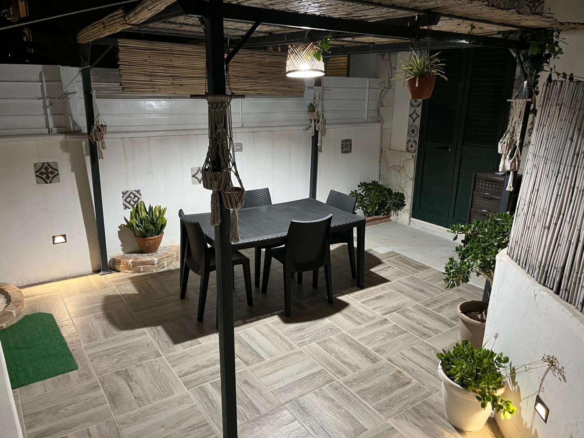 Holiday Rooms Ninfa Авола Екстериор снимка