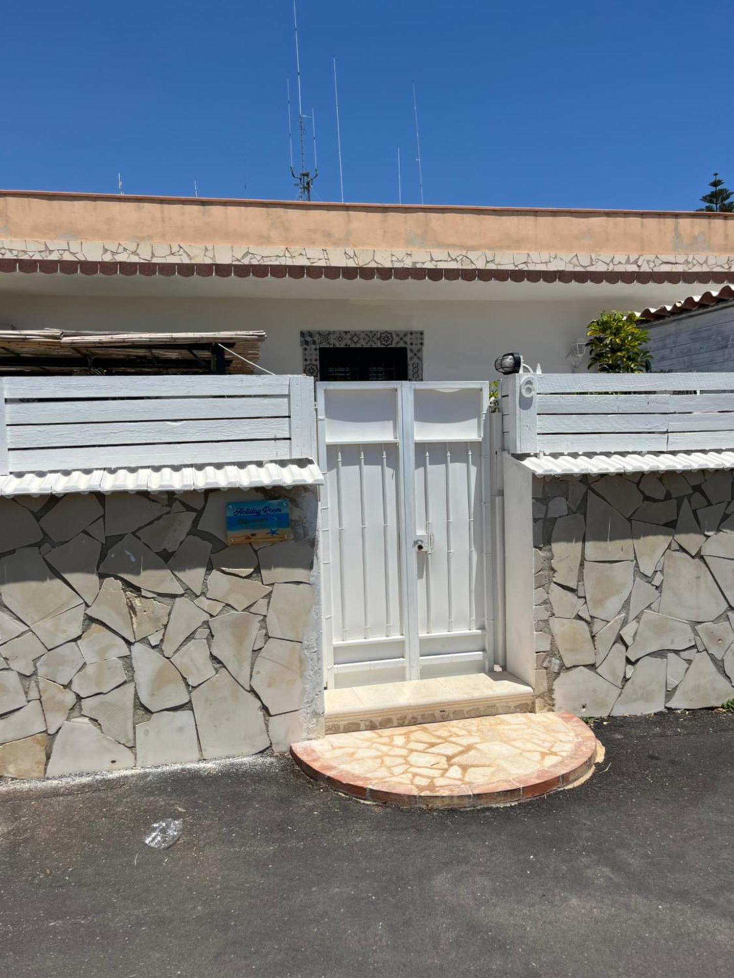 Holiday Rooms Ninfa Авола Екстериор снимка